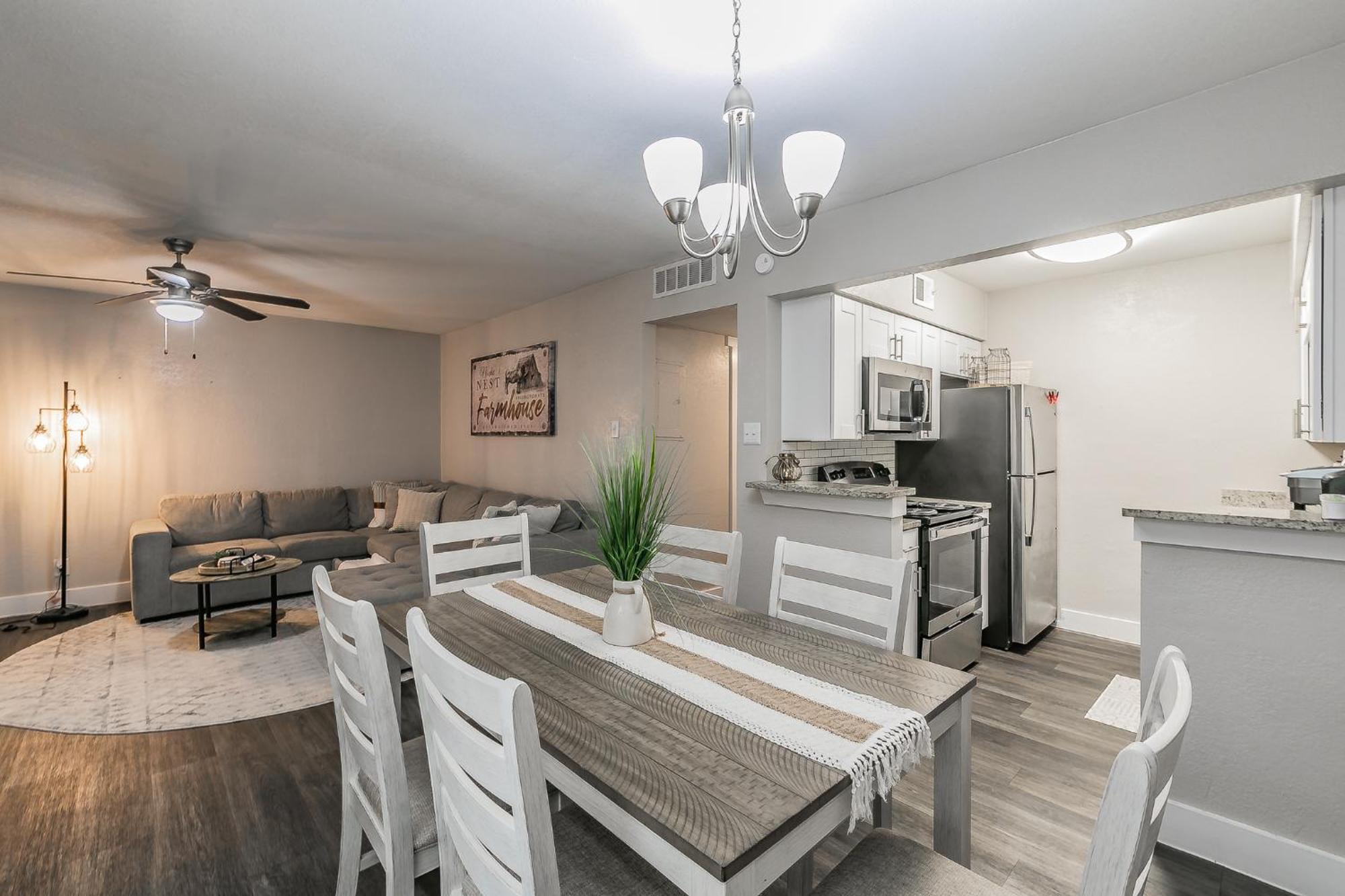 Cozy 2Br Farmhouse Apt - Sleeps 8 - Free Parking! Arlington Eksteriør bilde